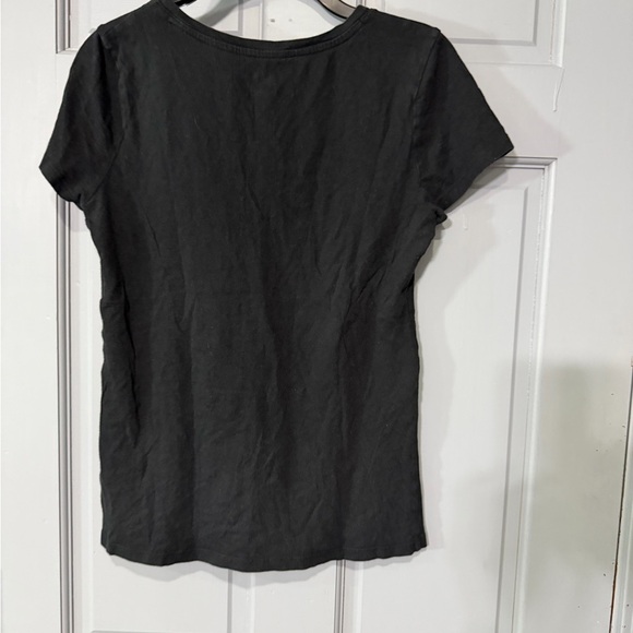 GAP Women's Classic Favorite Black Short Sleeve Tee - Picture 3 of 6
